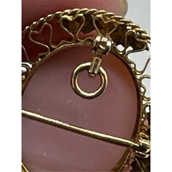 Victorian cameo brooch 10K gold left facing - Picture 7 of 13